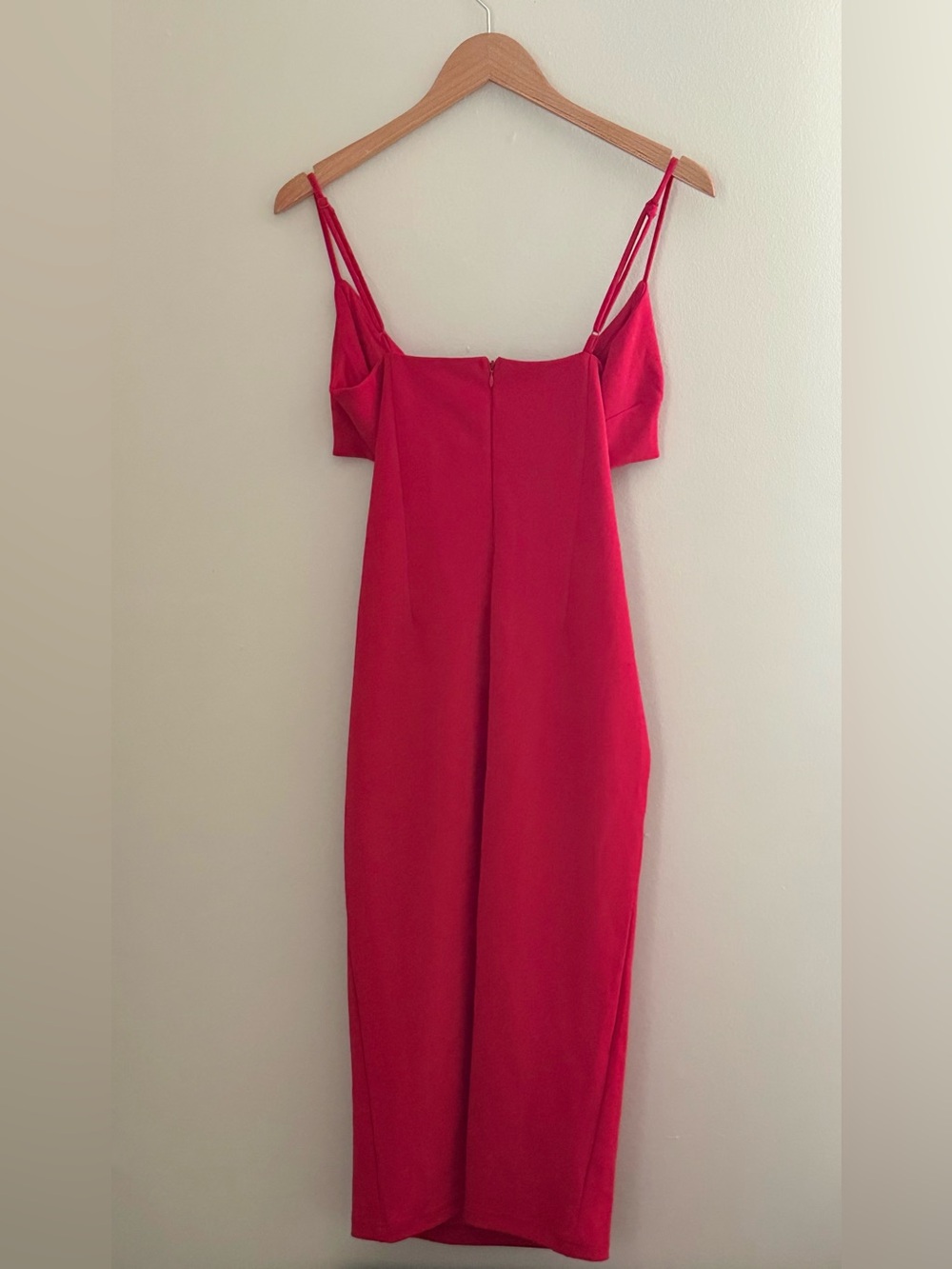 Lulu's Red bodycon Midi Dress - Picture 4 of 4